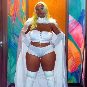 Emma Frost Costume Set